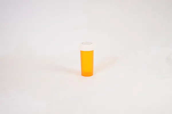 Reversible Vials with Dual-Purpose Caps 40DRAM 130 30040
