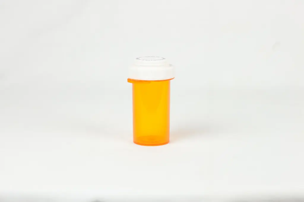 Thumb Tab Vials with Rev. Caps 16 DRAM 165 Ct 90016
