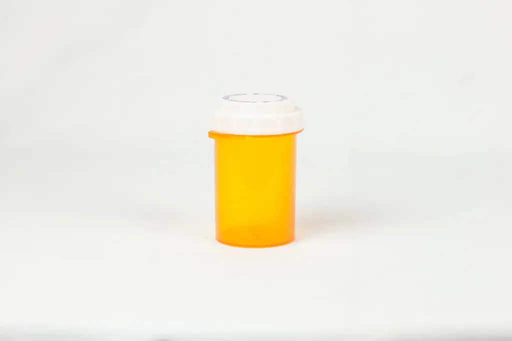 Thumb Tab Vials with Rev. Caps 30 DRAM 100 Ct 90030